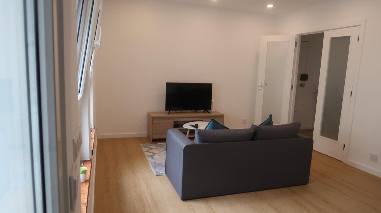 Apartamento Renovado No Centro Da Cidade - Casa4 コインブラ エクステリア 写真